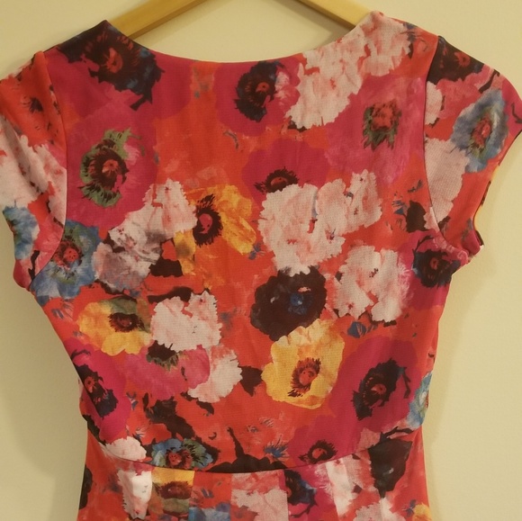*Donating 11.1*Floral Swing Blouse from Weston - Picture 4 of 4
